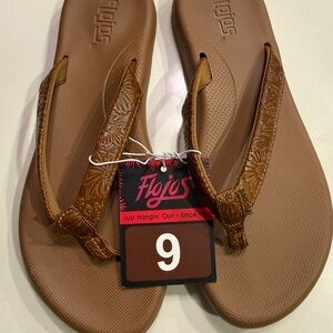 Flojos Tan Floral Flip Flops
